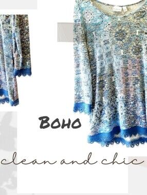 Kim Rogers Blue Floral Knit Top